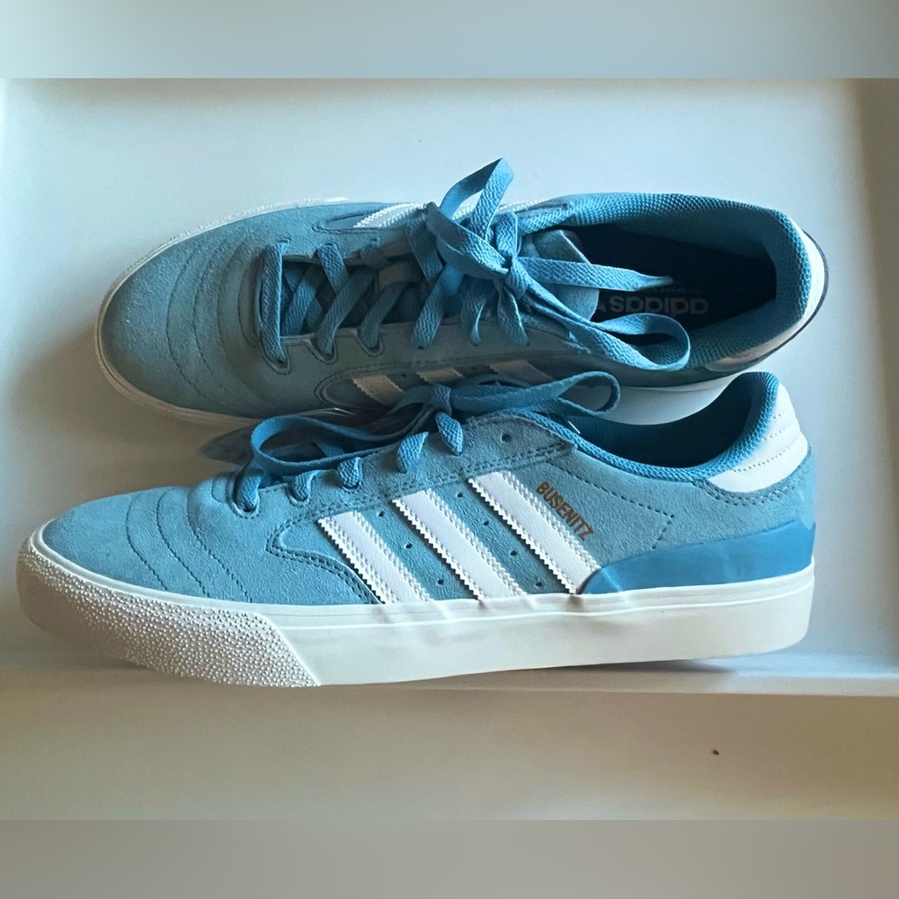 Adidas Suede Skate Boarding Tennis Shoes